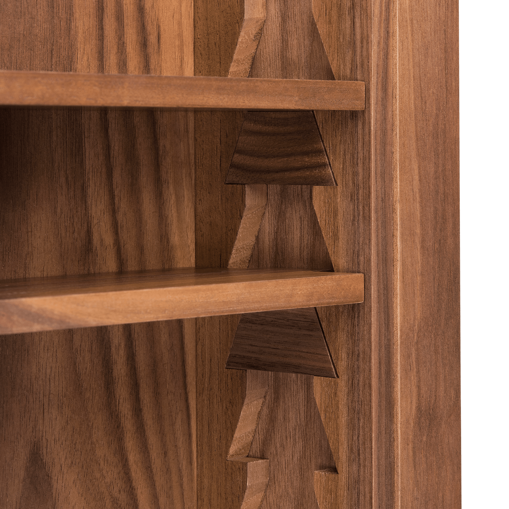Rune Recessed Medicine Cabinet in Walnut Shelves - Ättlingar