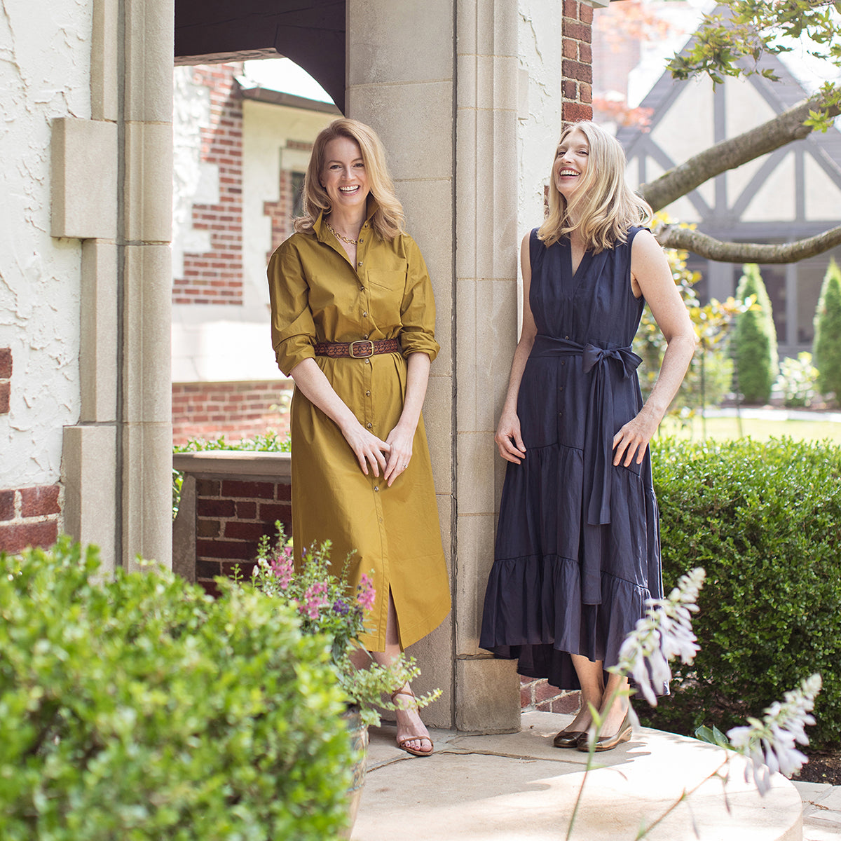 Ättlingar founders Meghan Heeter and Siri Eklund outside enjoying a laugh